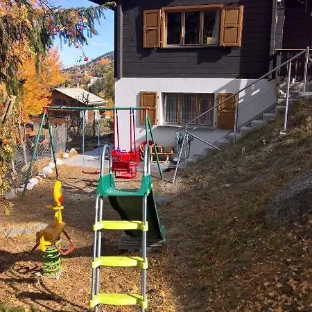 Sven & Marc Graechen, Niedergraechen Vallis Domek alpejski *