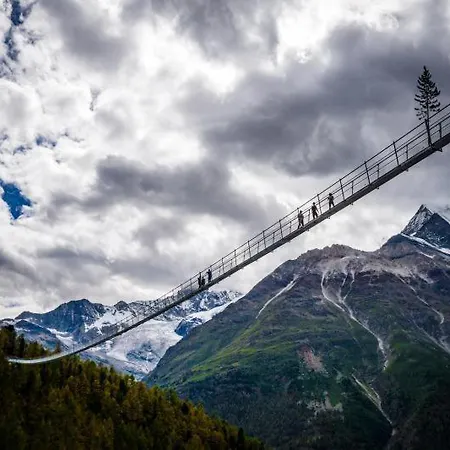 Alpstuga Sven & Marc Graechen, Niedergraechen Vallis *